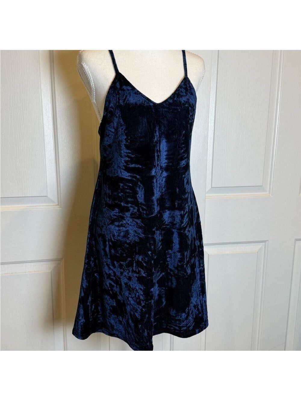 Angie Navy Blue Velvet Slip Dress Size M Spaghetti Strap Mini Party Night Out - Picture 3 of 6